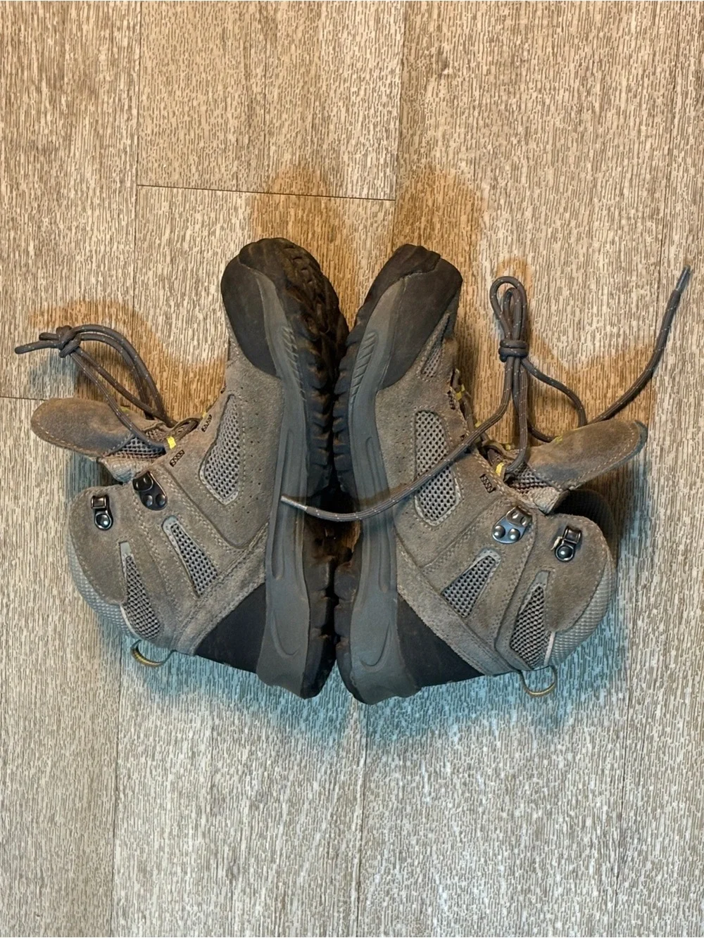 VASQUE BREEZE 2.0 ULTRA DRY KIDS BOOTS SIZE 5